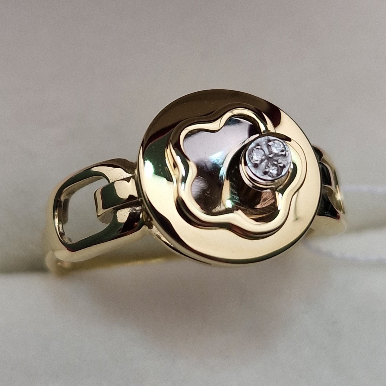 Кольцо Deimantas 102540646 18р 2,94гр 0,01ct. купить,NaN