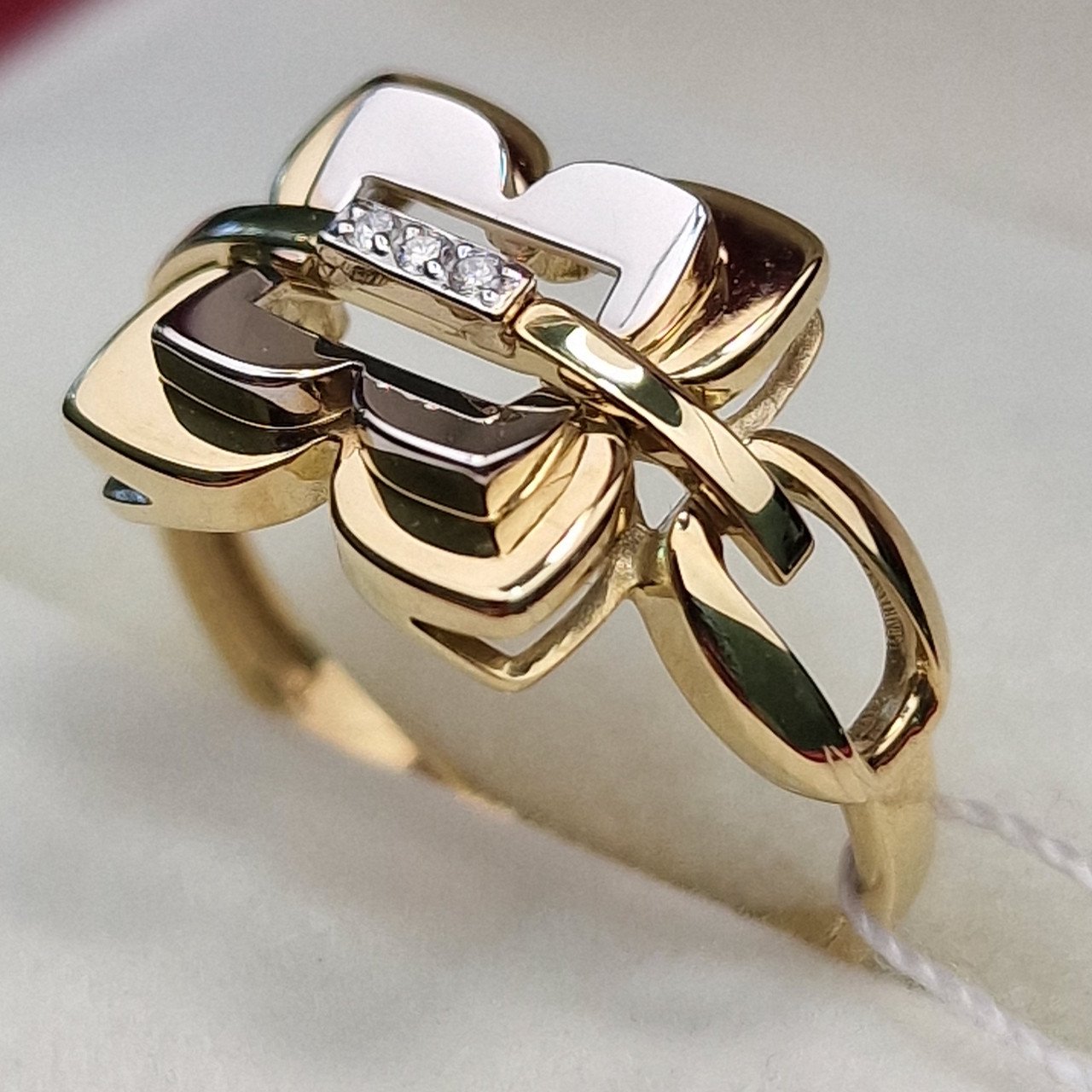 Кольцо Deimantas 102540655 18р 3,32гр 0,02ct. купить,NaN