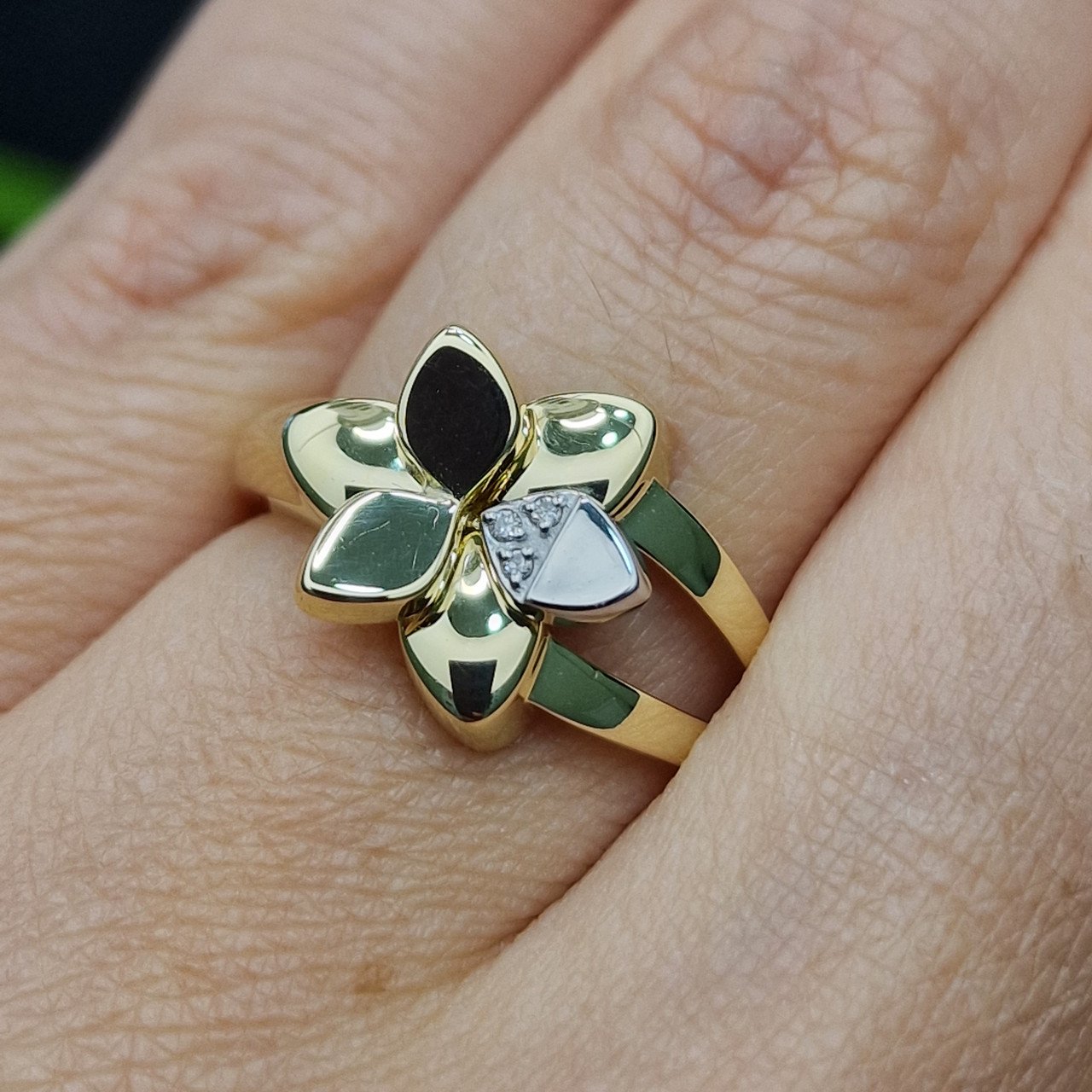 Кольцо Deimantas 102540665 18р 3,22гр 0,01ct. купить,NaN