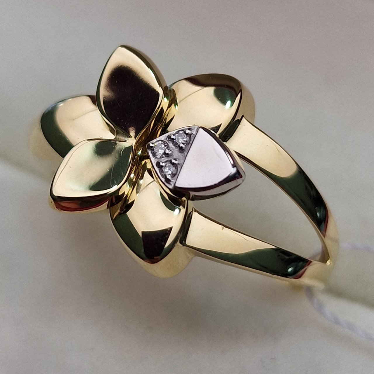 Кольцо Deimantas 102540665 18р 3,22гр 0,01ct. купить,NaN