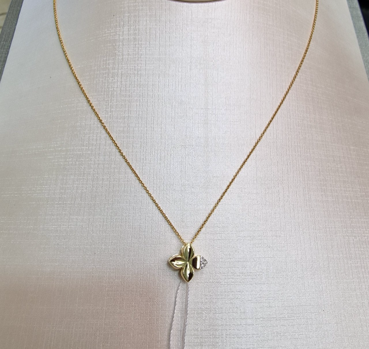 Кулон Deimantas 102540703 1,09гр 0,01ct. купить,NaN