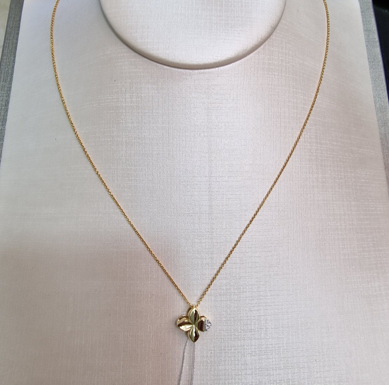 Кулон Deimantas 102540703 1,09гр 0,01ct. купить,NaN