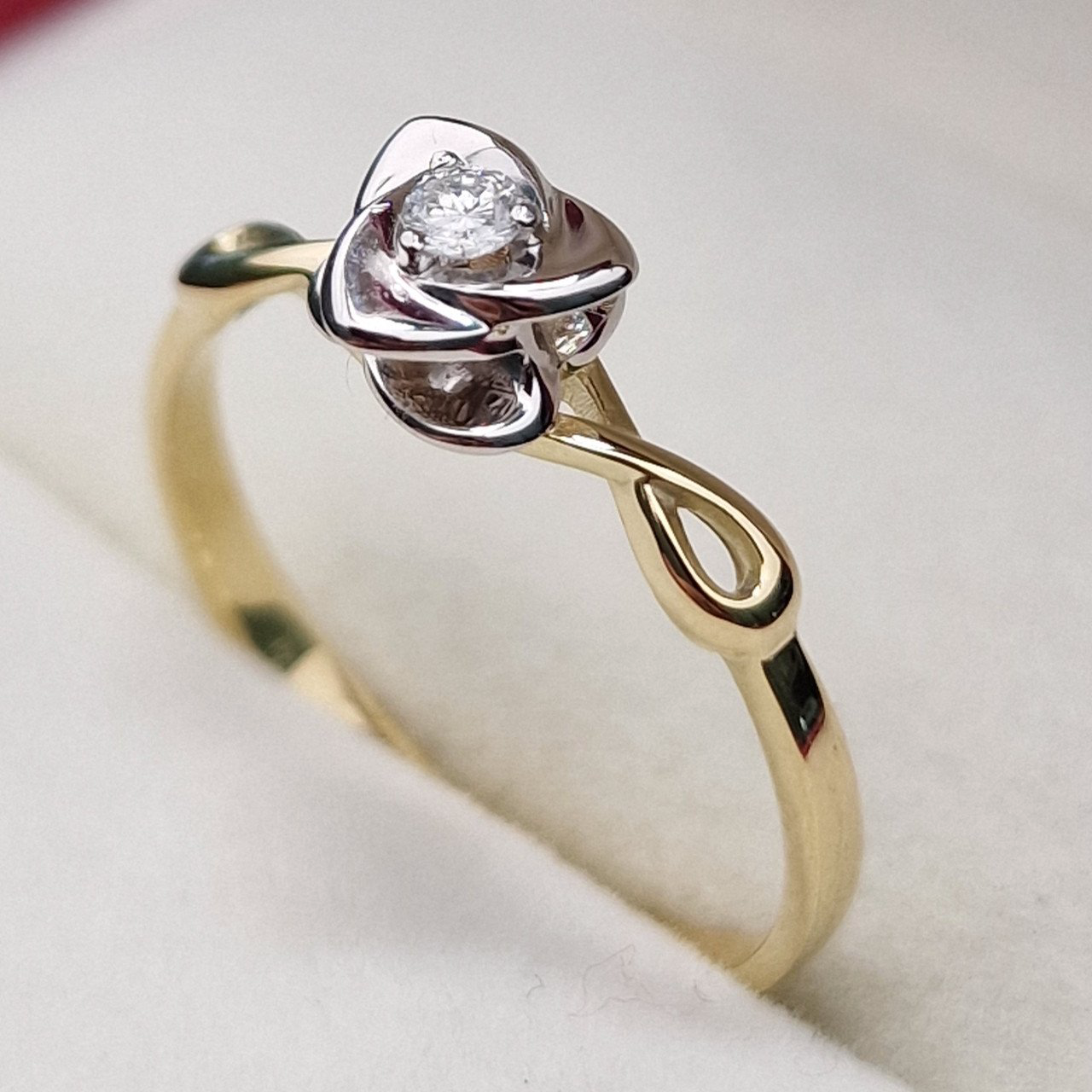 Кольцо Deimantas 102748221 17,5р 1,87гр 0,051ct. купить,NaN