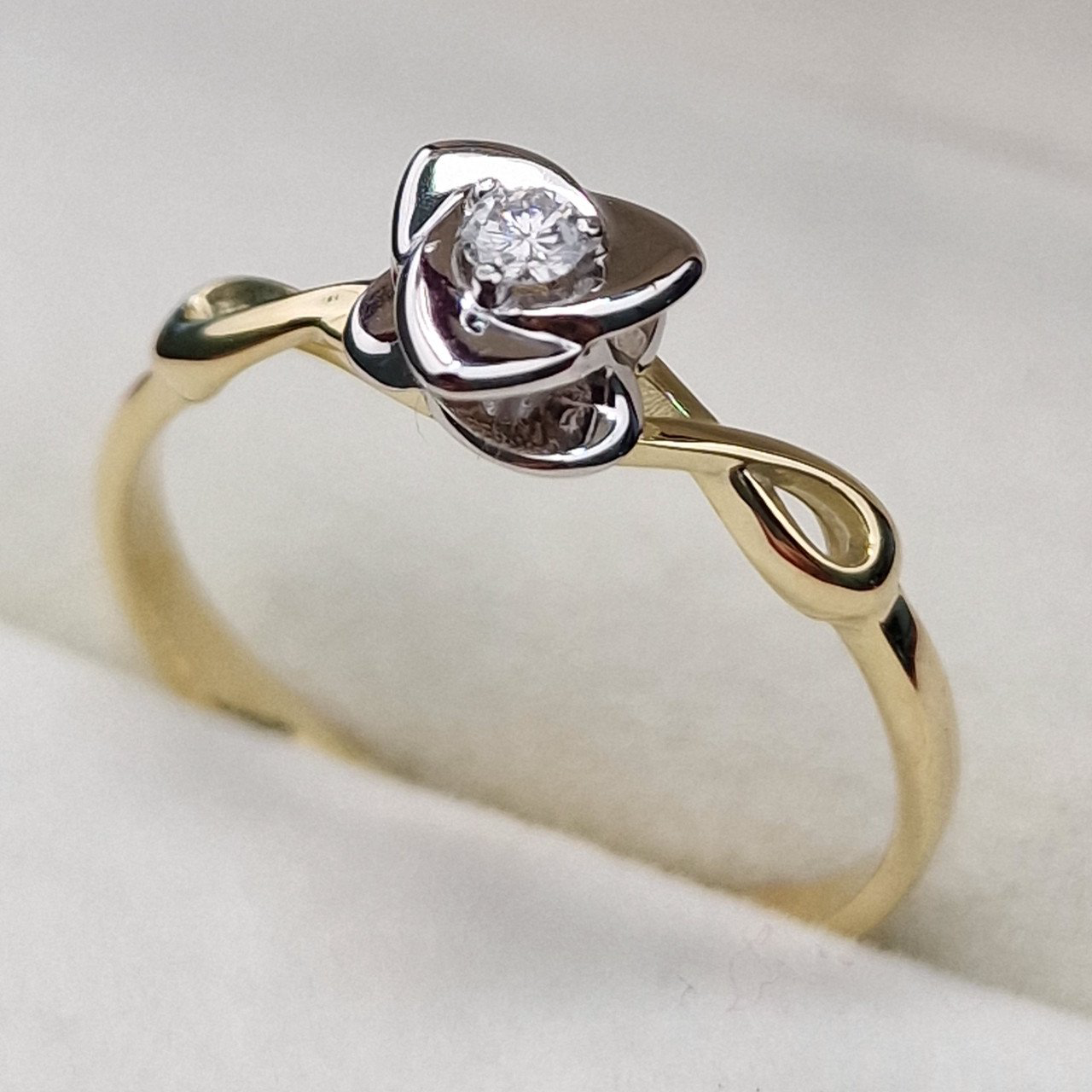 Кольцо Deimantas 102748221 17,5р 1,87гр 0,051ct. купить,NaN