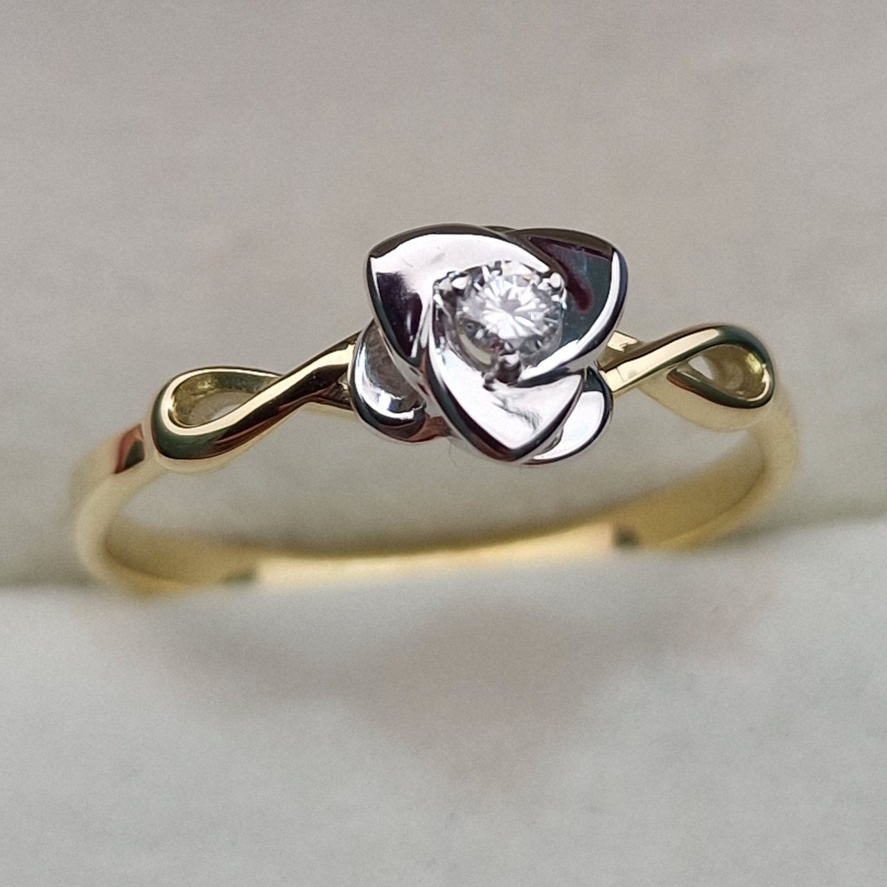 Кольцо Deimantas 102748221 17,5р 1,87гр 0,051ct. купить,NaN