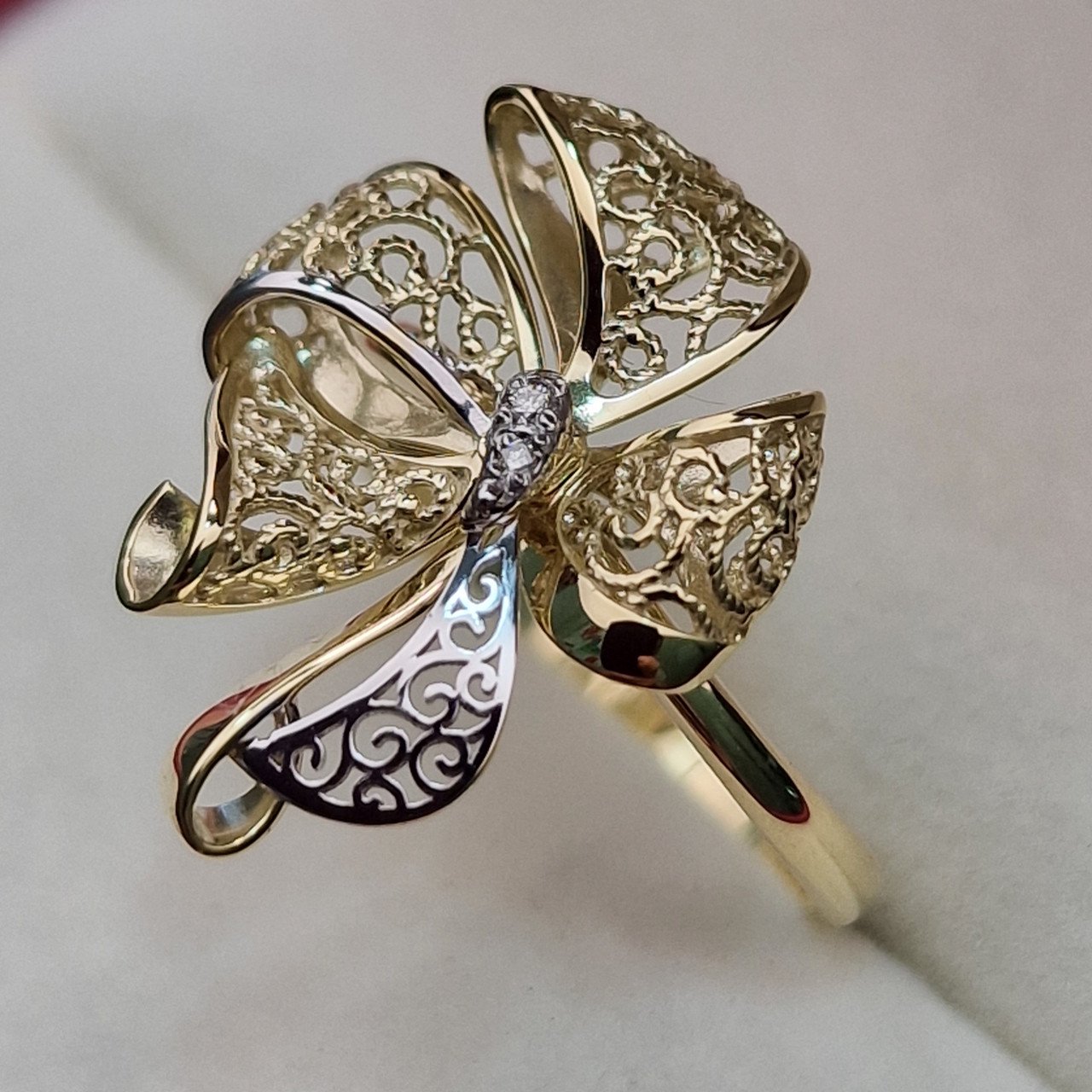 Кольцо Deimantas 102748216 17,5р 2,59гр 0,01ct. купить,NaN