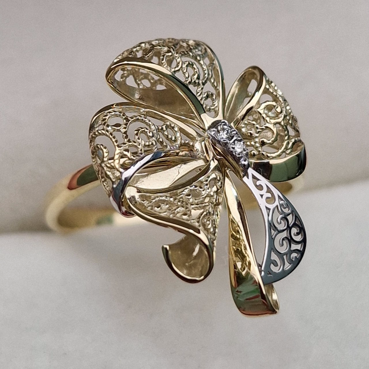 Кольцо Deimantas 102748216 17,5р 2,59гр 0,01ct. купить,NaN