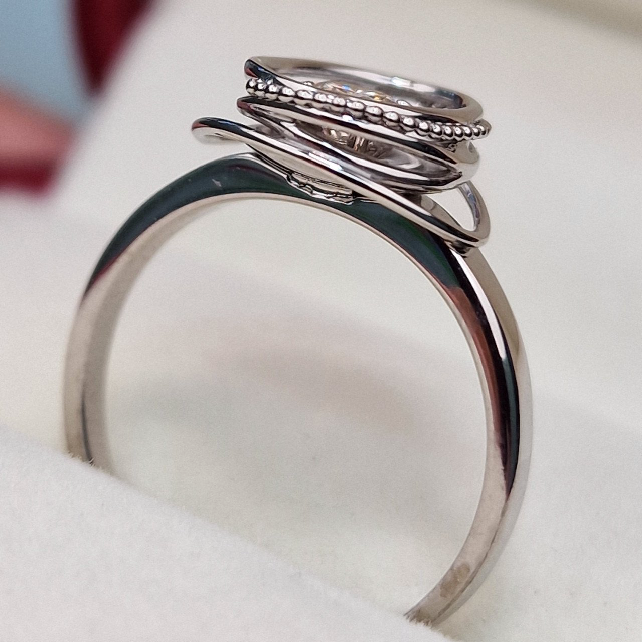 Кольцо Deimantas 102748224 17р 2,71гр 0,26ct. купить,NaN