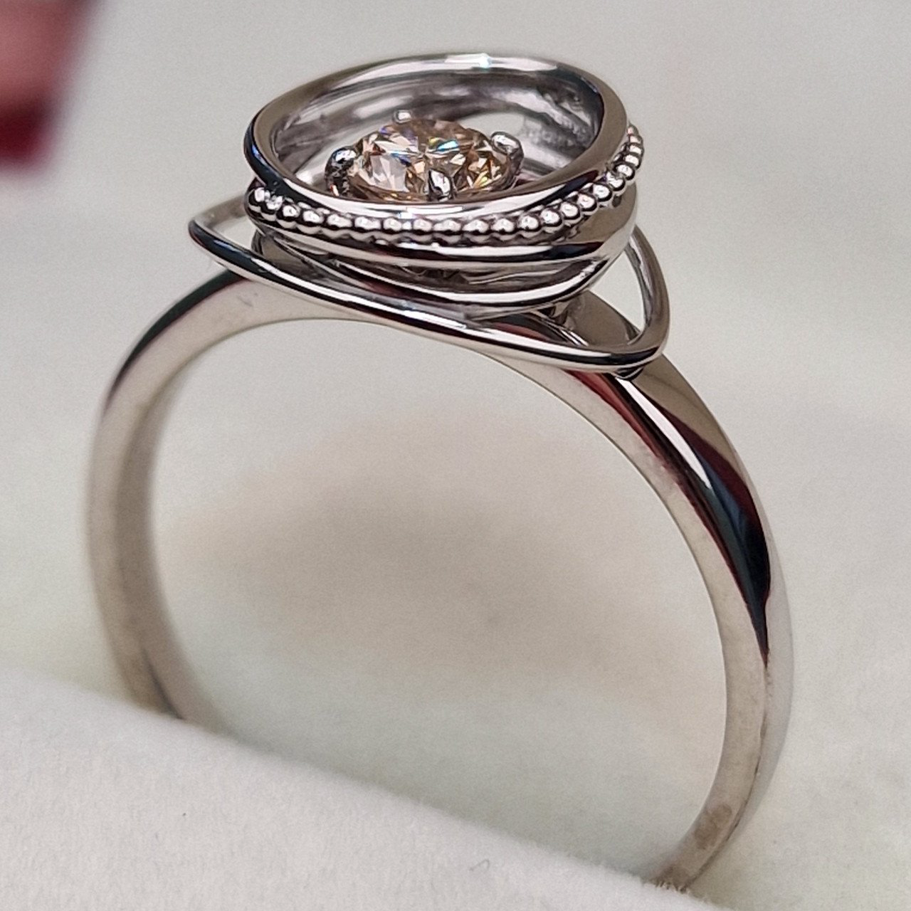 Кольцо Deimantas 102748224 17р 2,71гр 0,26ct. купить,NaN