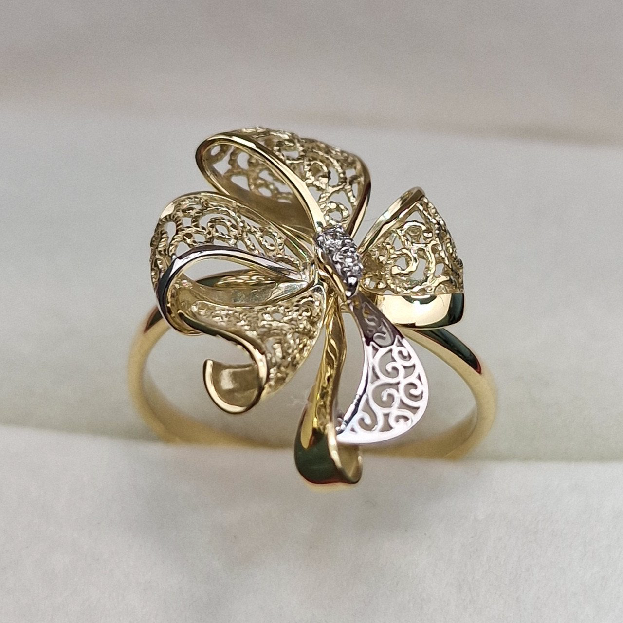 Кольцо Deimantas 102748216 17,5р 2,59гр 0,01ct. купить,NaN
