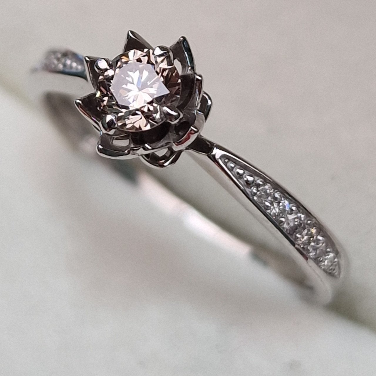 Кольцо Deimantas 102748225 17р 2,02гр 0,332ct. купить,NaN