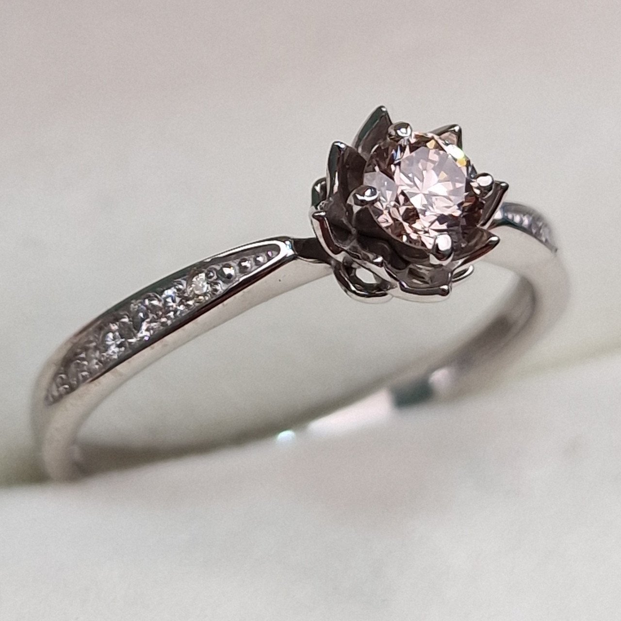Кольцо Deimantas 102748225 17р 2,02гр 0,332ct. купить,NaN