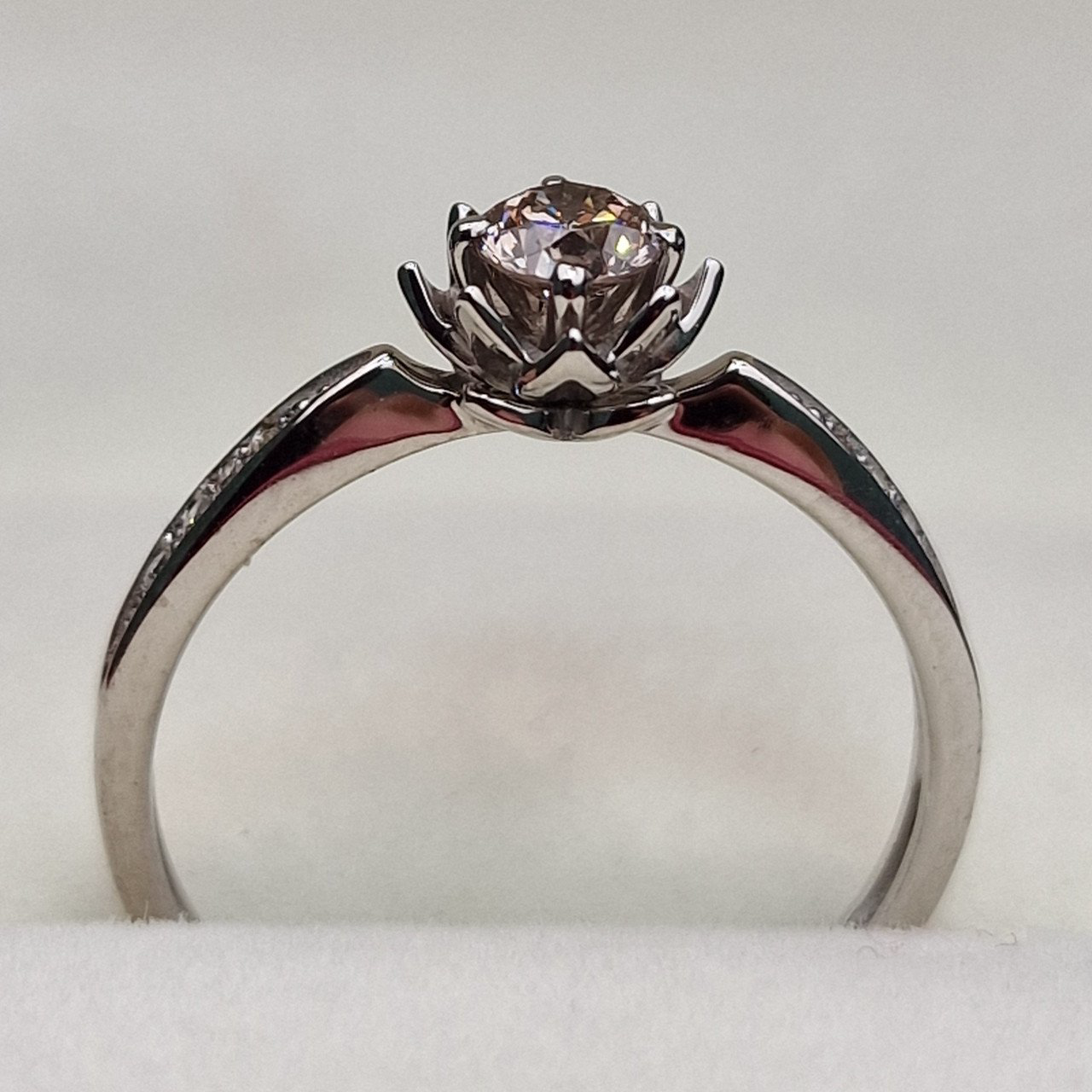 Кольцо Deimantas 102748225 17р 2,02гр 0,332ct. купить,NaN