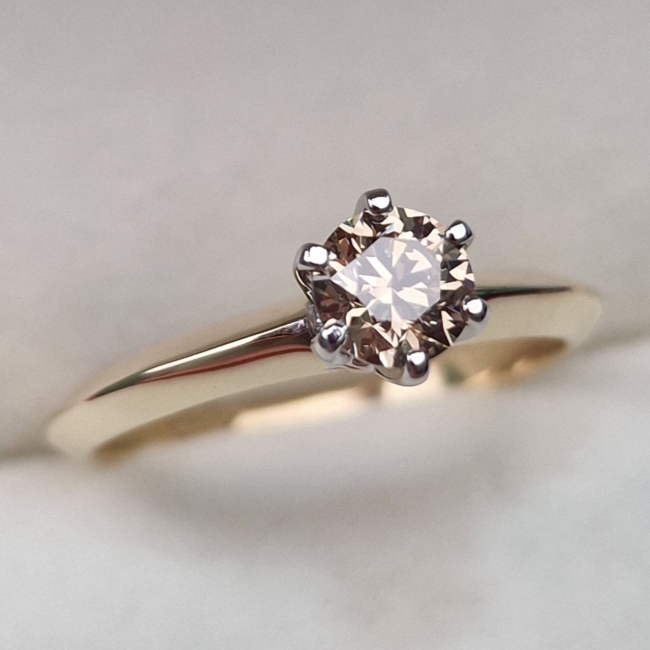 Кольцо Deimantas 102748226 17,5р 2,47гр 0,512ct. купить,NaN