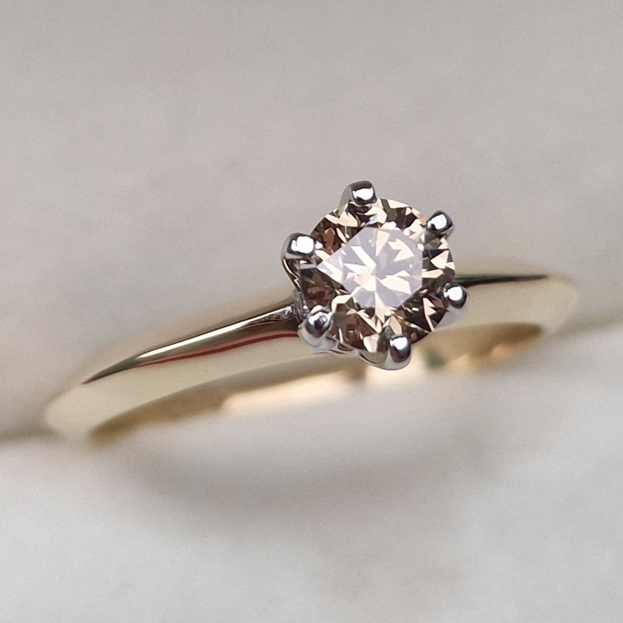 Кольцо Deimantas 102748226 17,5р 2,47гр 0,512ct. купить,NaN