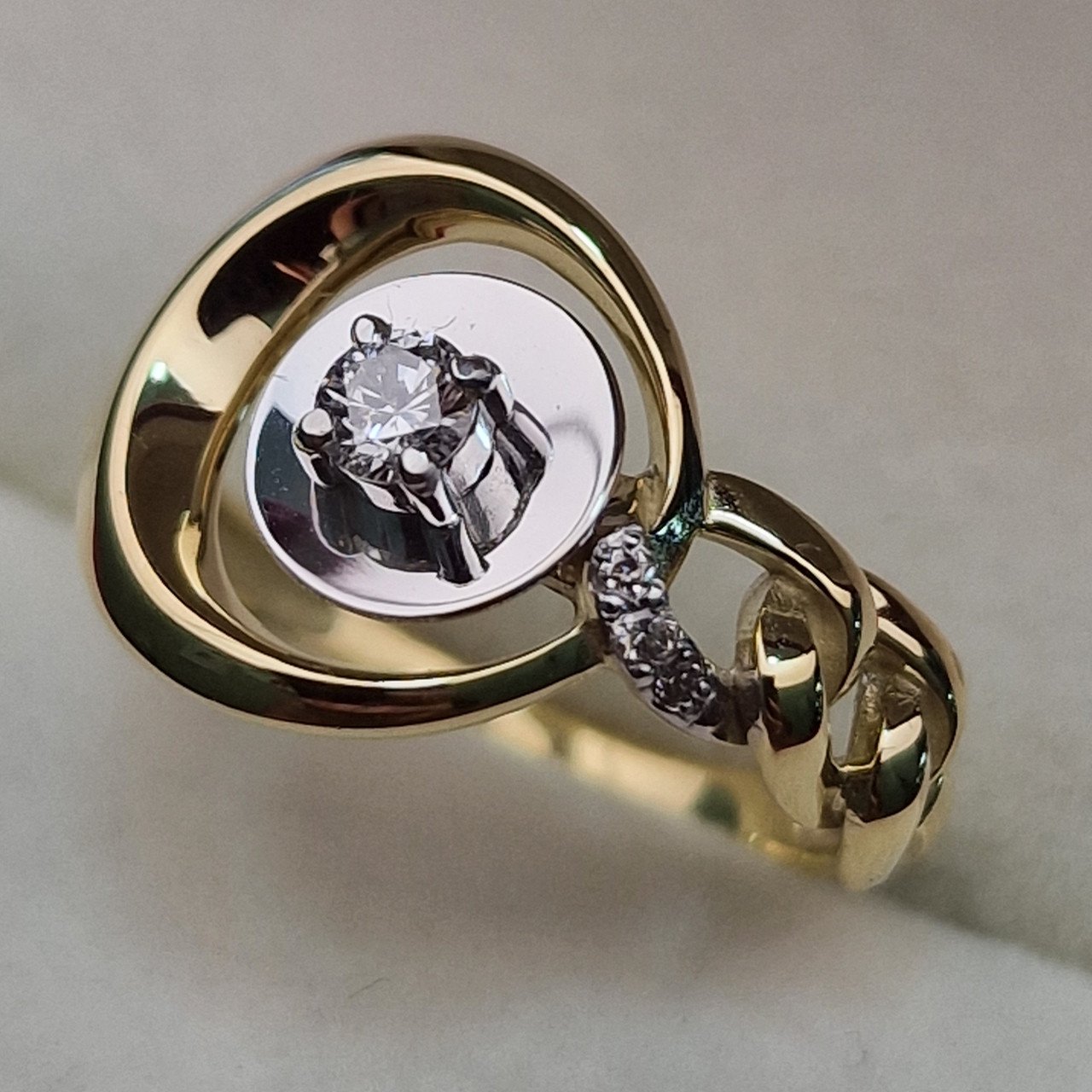 Кольцо Deimantas 102764675 16,5р 2,6гр 0,13ct. купить,NaN