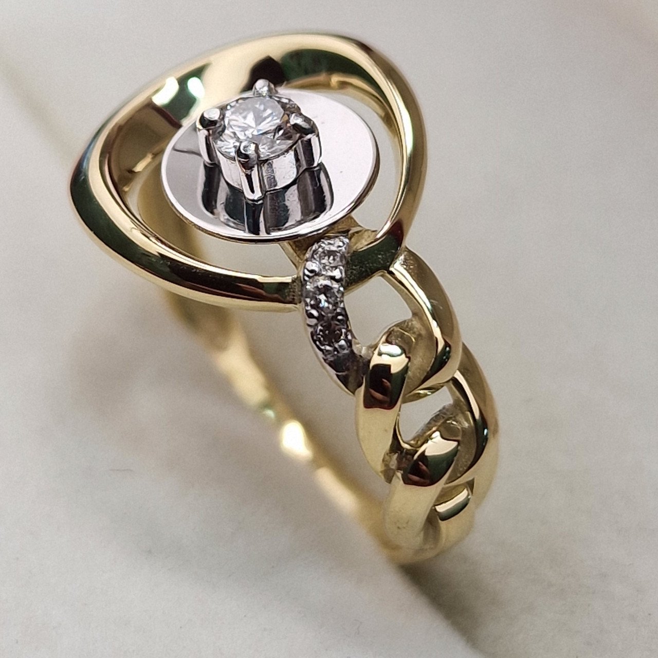Кольцо Deimantas 102764675 16,5р 2,6гр 0,13ct. купить,NaN