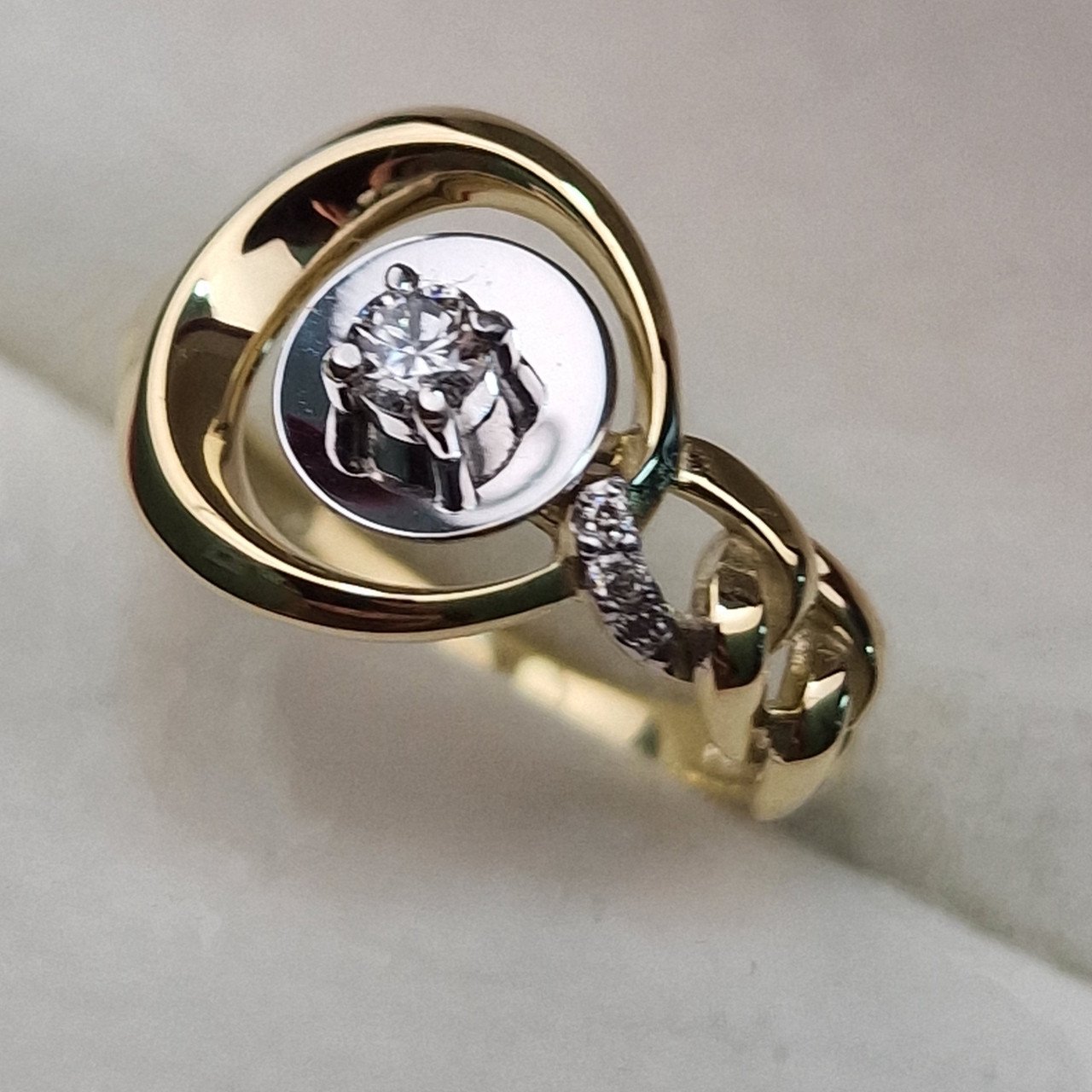 Кольцо Deimantas 102764675 16,5р 2,6гр 0,13ct. купить,NaN