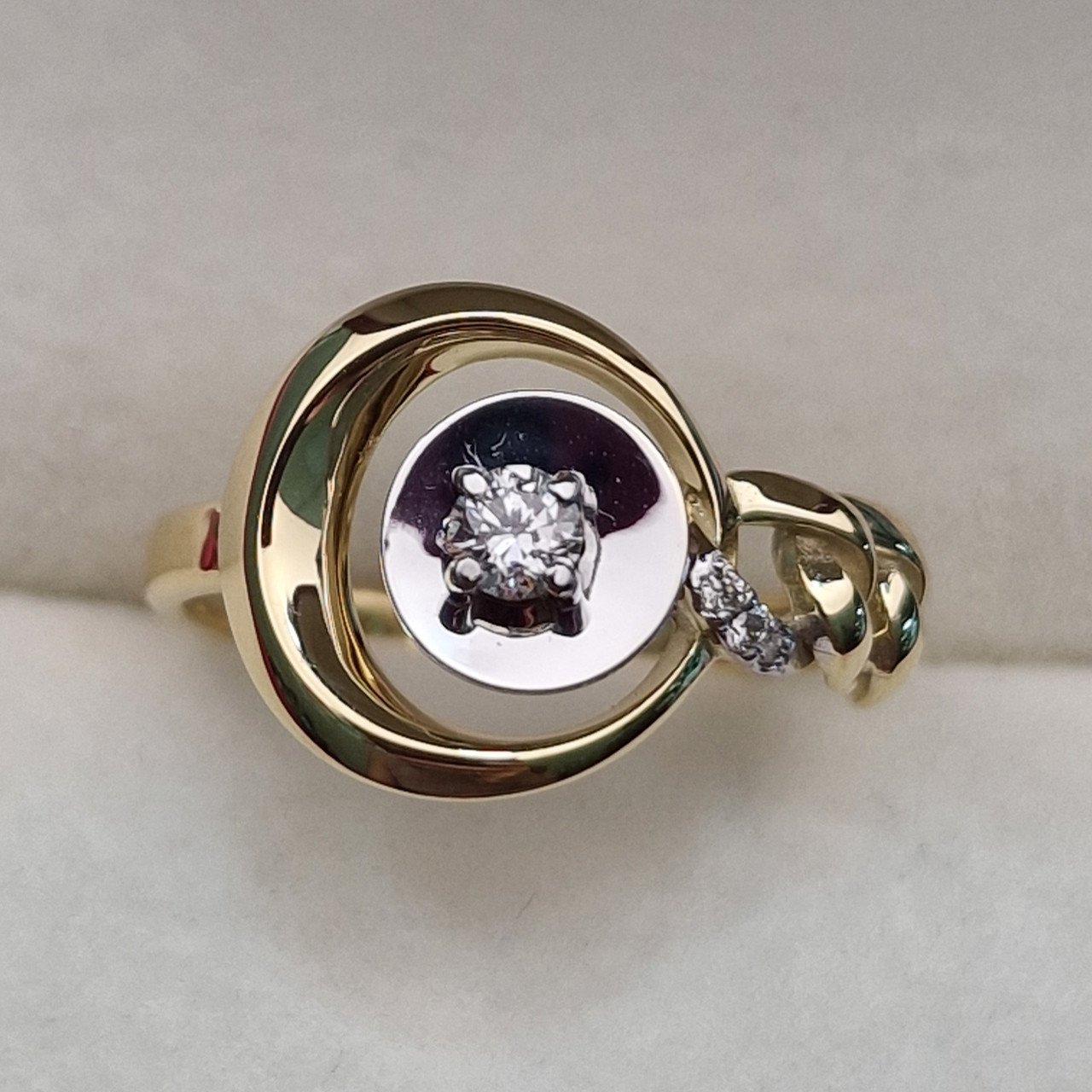 Кольцо Deimantas 102764675 16,5р 2,6гр 0,13ct. купить,NaN