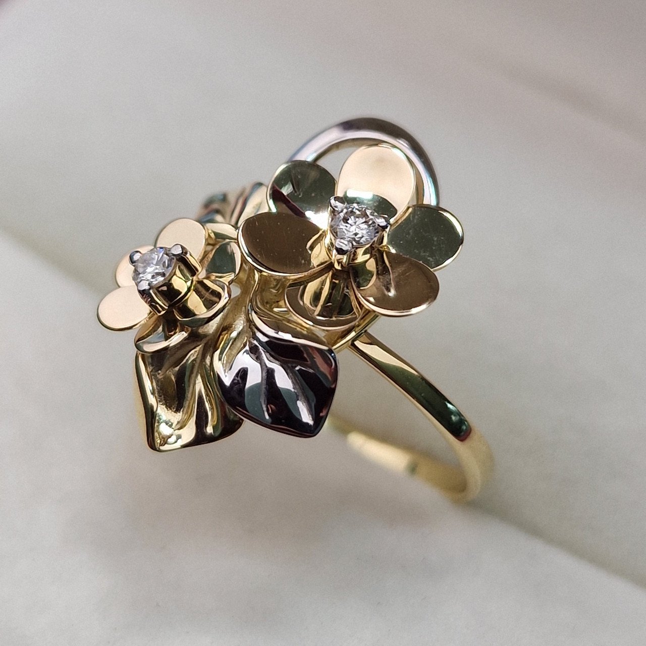 Кольцо Deimantas 102764699 17р 2,24гр 0,06ct. купить,NaN