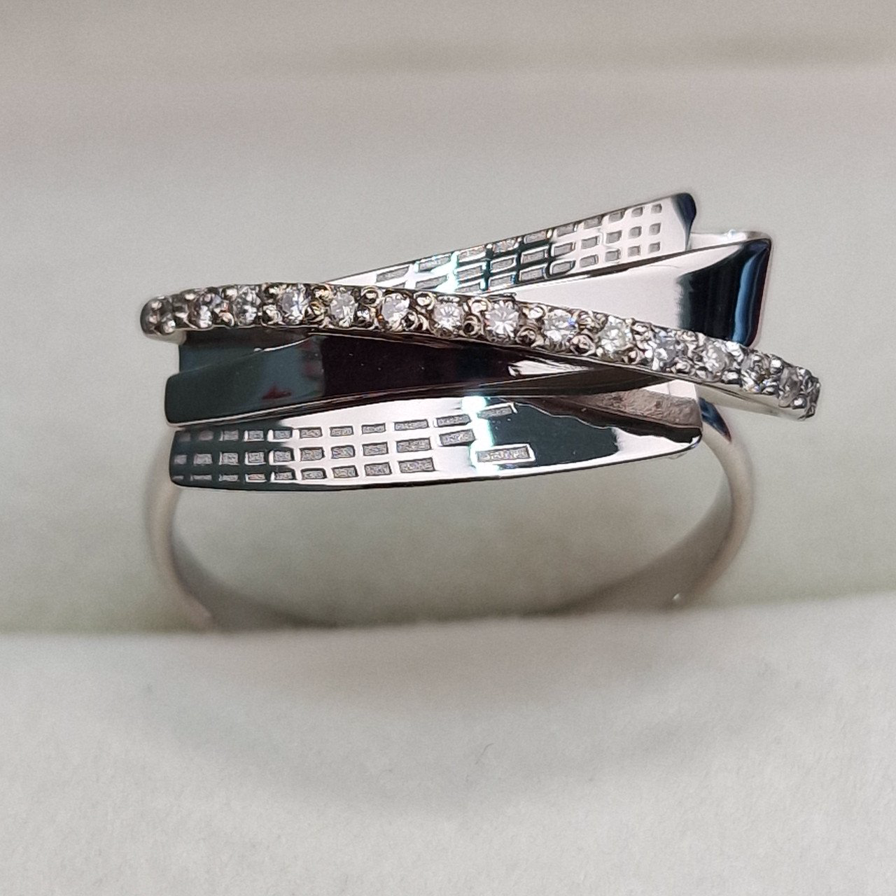 Кольцо Deimantas 102764804 17,5р 2,46гр 0,152ct. купить,NaN