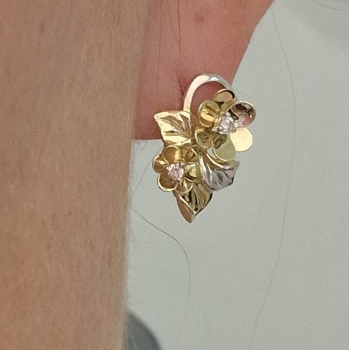 Серьги Deimantas 102764853 4,19гр 0,132ct. купить,NaN