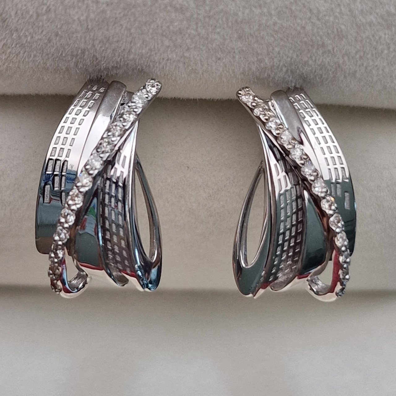 Серьги Deimantas 102764864 3,6гр 0,22ct. купить,NaN