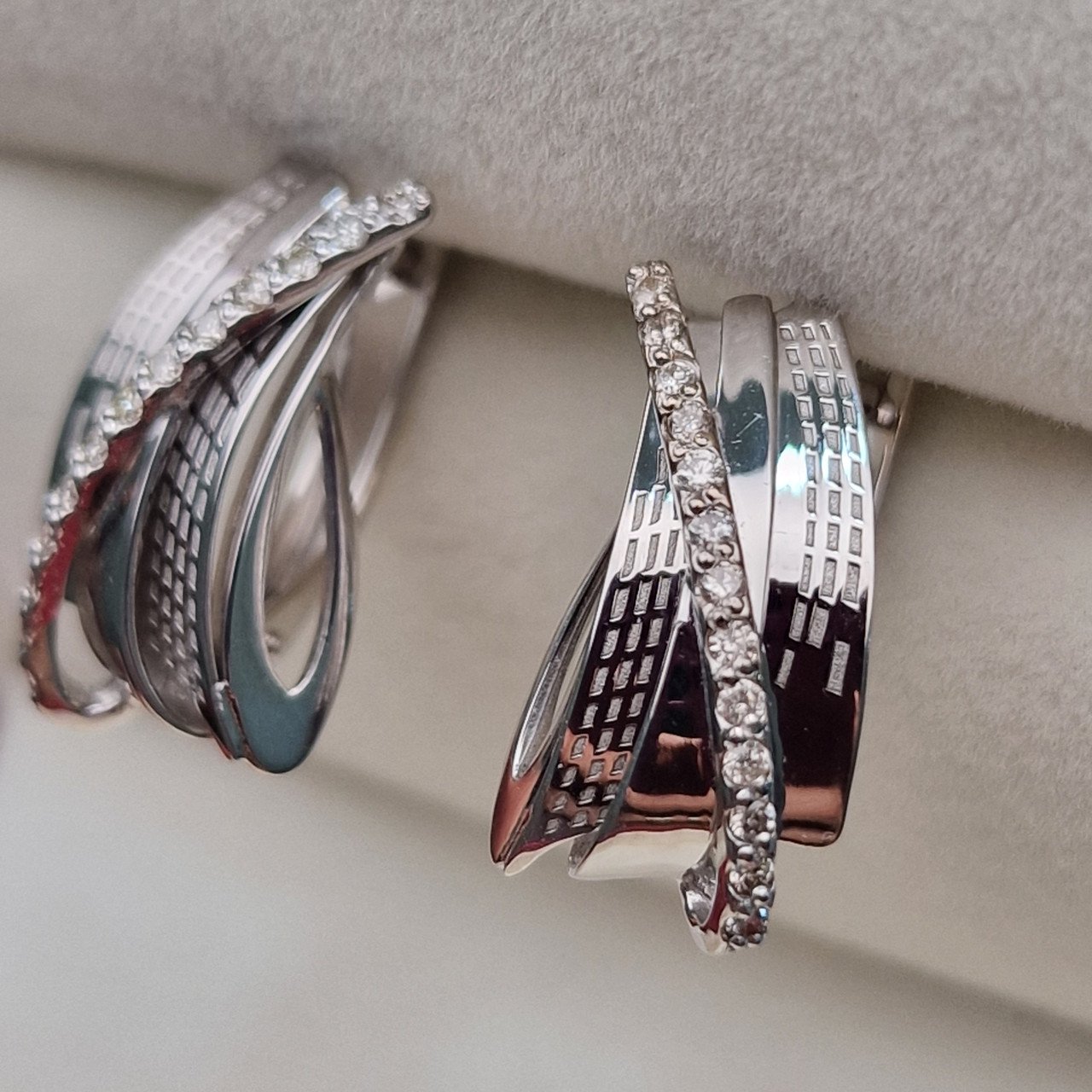Серьги Deimantas 102764864 3,6гр 0,22ct. купить,NaN