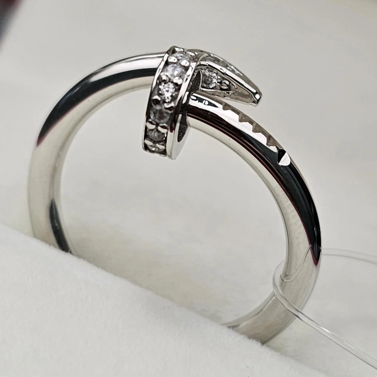 Кольцо Deimantas 109167150 17,5р 1,95гр. купить,NaN