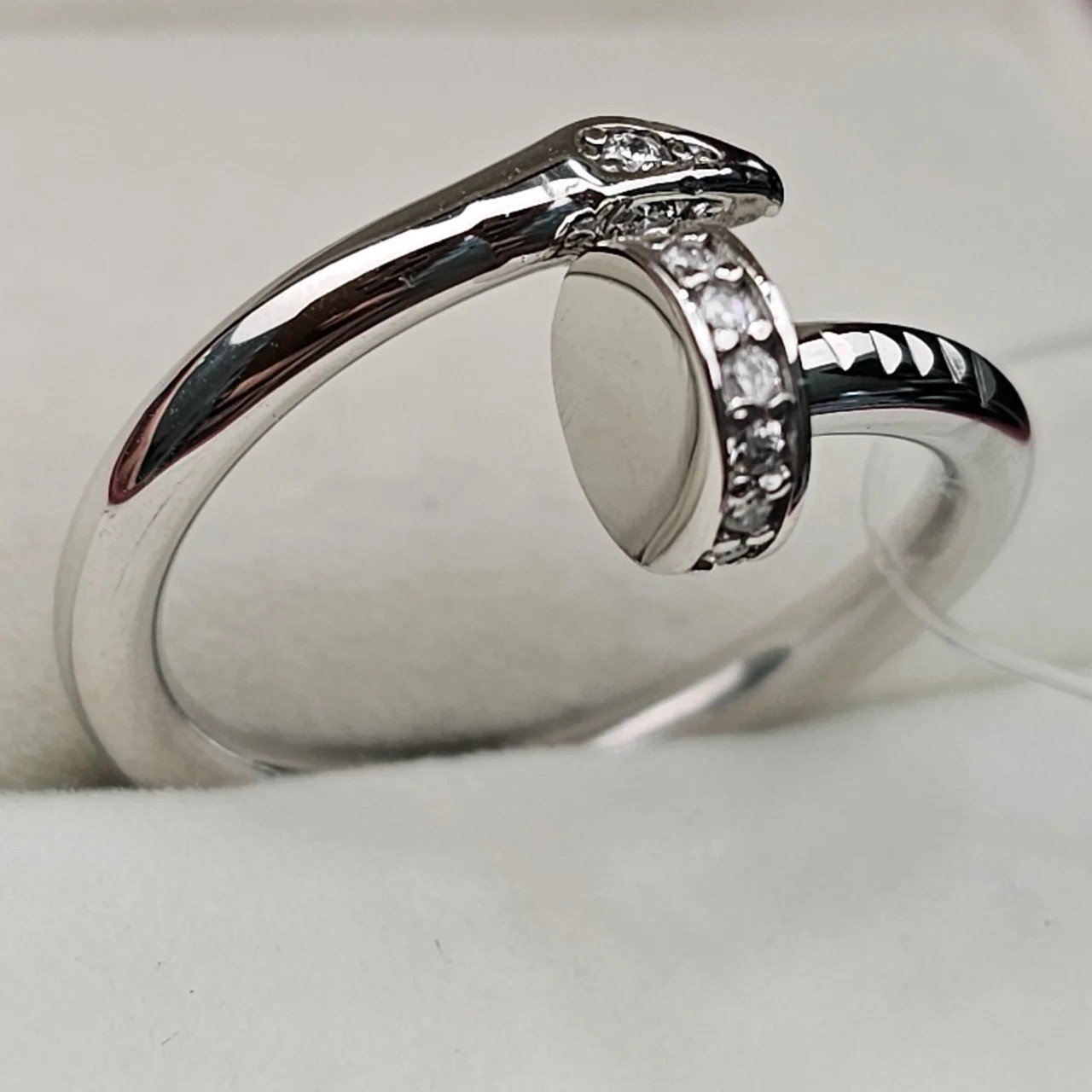 Кольцо Deimantas 109167150 17,5р 1,95гр. купить,NaN