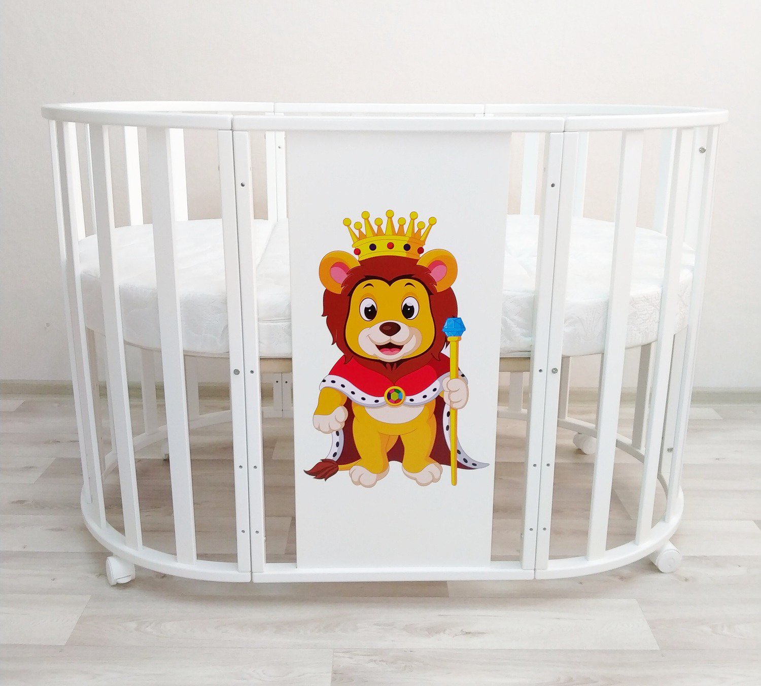 Кроватка-манеж Newborn 7&1 lion king Transform pendulum белая