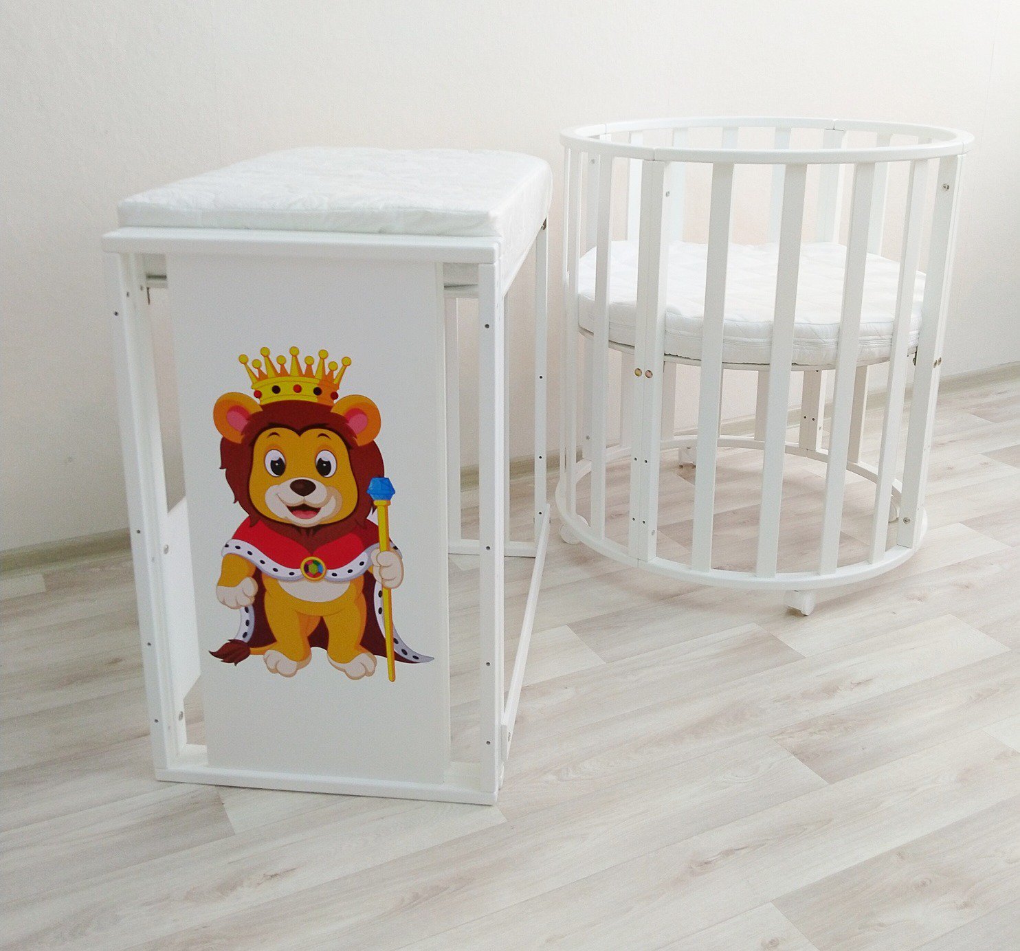 Кроватка-манеж Newborn 7&1 lion king transform mattress белая