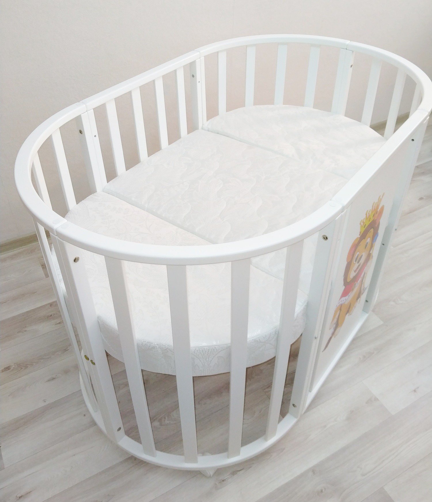 Кроватка-манеж Newborn 7&1 lion king transform mattress белая