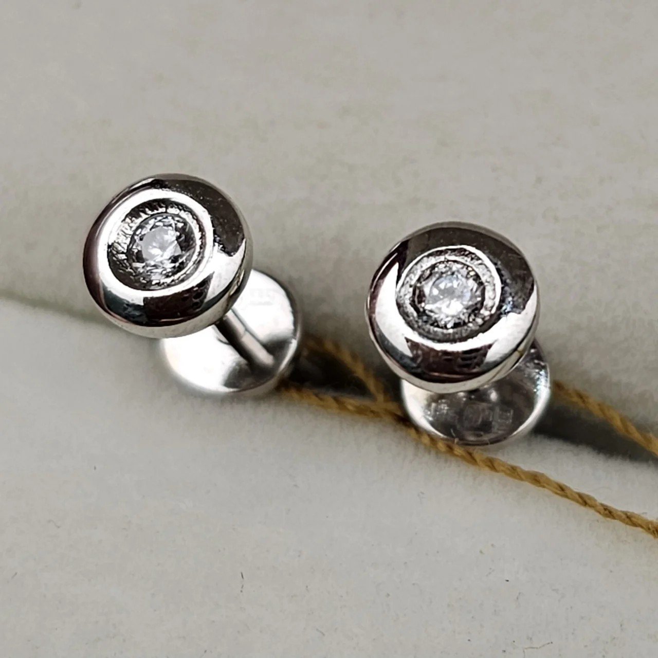 Серьги Deimantas 109229499 1.59гр. купить,NaN