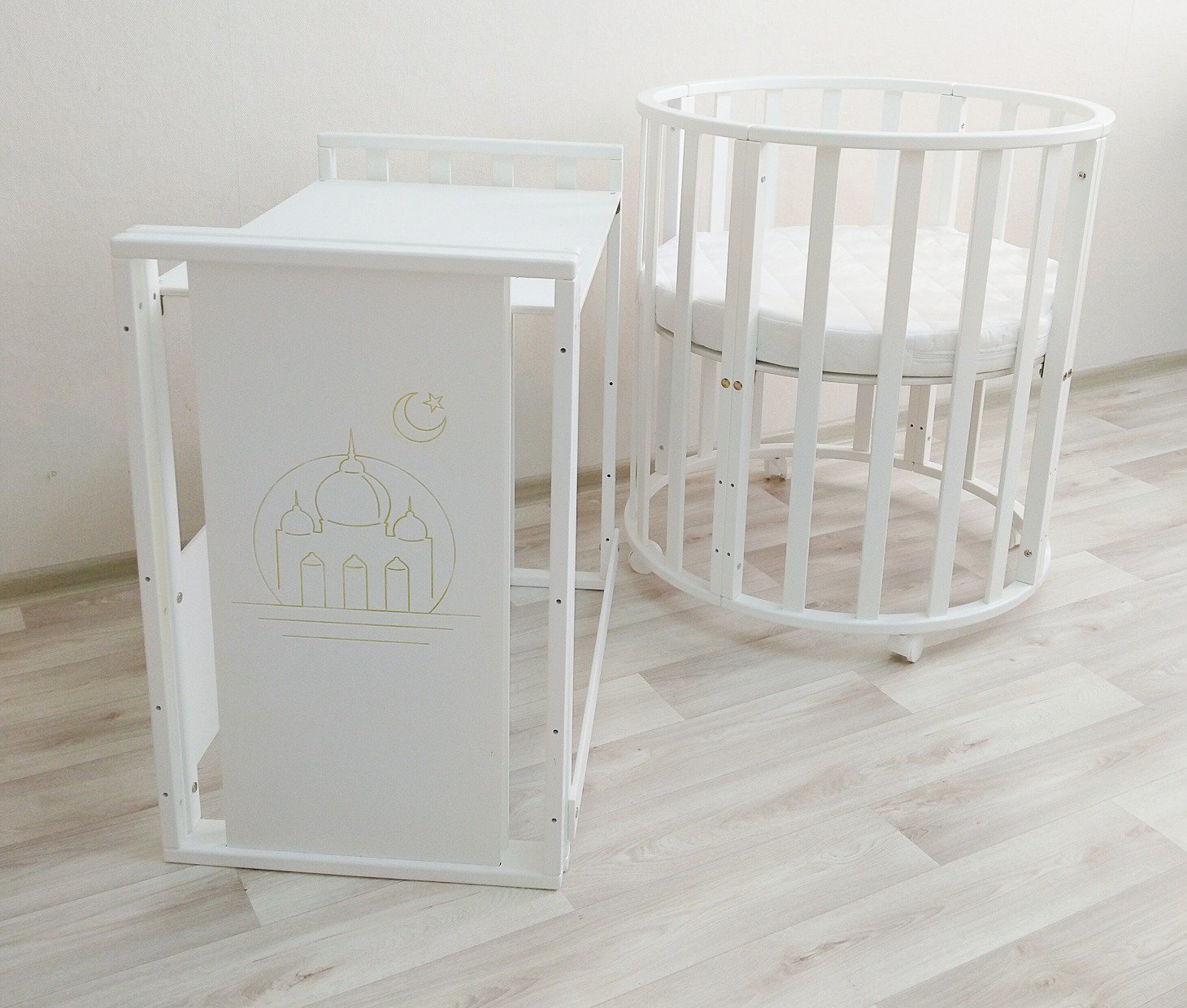Кроватка-манеж Newborn 7&1 Mosque 2 mattresses белая купить,0