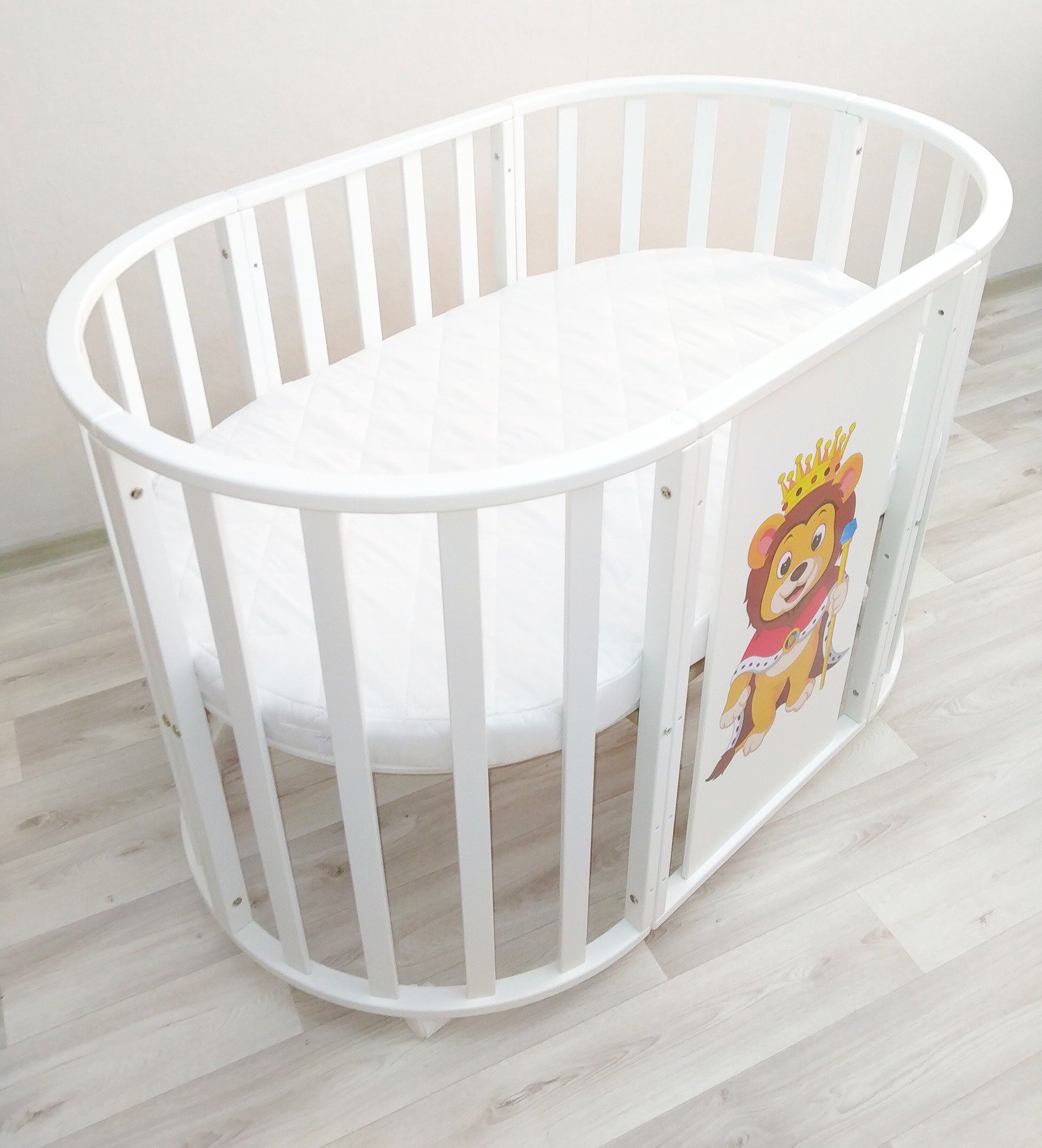 Кроватка-манеж Newborn 7&1 lion king 2 mattresses белая купить,0
