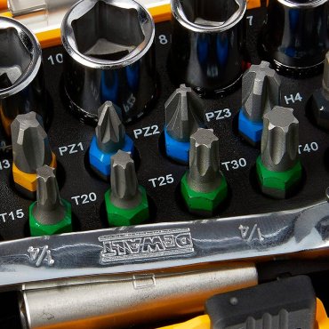 Набор оснастки универсальный 24 в 1 DeWALT DT71516-QZ купить,14800