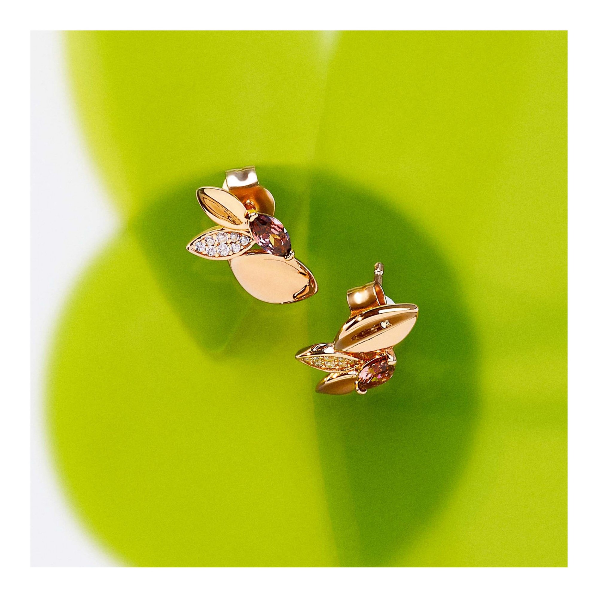 Серьги Damiani 2814 2,4гр купить,NaN