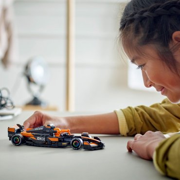 Конструктор LEGO Гоночный автомобиль McLaren F1 Team MCL38, деталей 269 шт купить,NaN