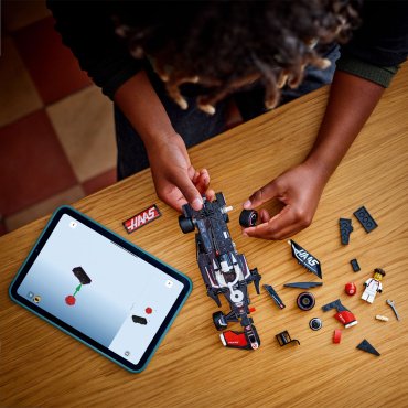 Конструктор LEGO Гоночный автомобиль MoneyGram Haas F1 Team VF-24, деталей 242 шт купить,NaN