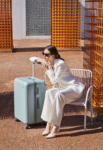 Чемодан NinetyGo NULIFE luggage поликарбонат 92 зеленый купить,NaN