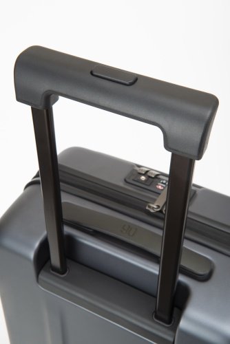 Чемодан NinetyGo Seine Luggage поликарбонат, полиэстер 38 черный купить,0