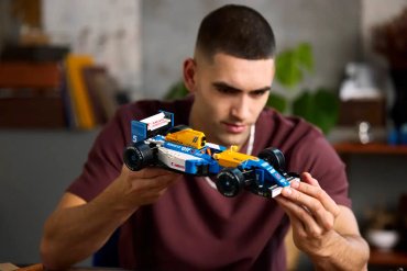 Конструктор LEGO ICONS, деталей 799 шт