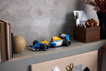 Конструктор LEGO ICONS, деталей 799 шт