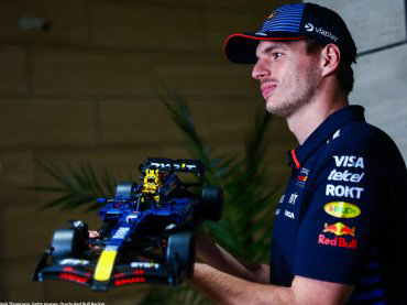 Конструктор LEGO Болид Формулы-1 Oracle Red Bull Racing RB20, деталей 1639 шт купить,NaN