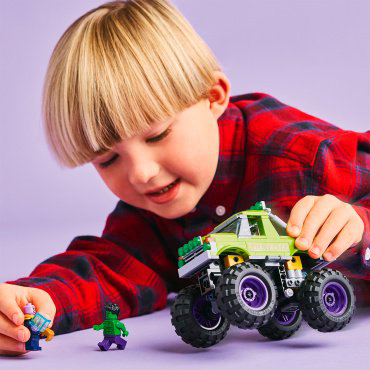 Конструктор LEGO Грузовик Халка против Таноса , деталей 229 шт купить,NaN