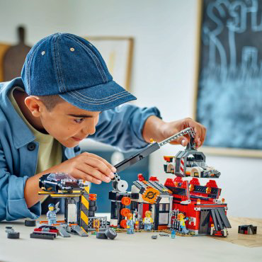 Конструктор LEGO Свалка с автомобилями, деталей 871 шт купить,NaN
