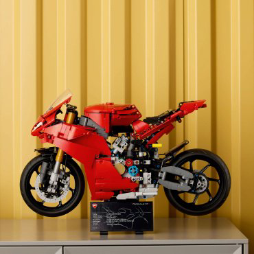 Конструктор LEGO Мотоцикл Дукати , деталей 1603 шт купить,NaN