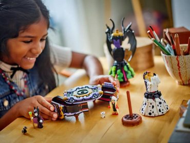 Конструктор LEGO Платья Малефисенты и Круэллы де Виль, деталей 524 шт - ForteMarket Конструктор LEGO Платья Малефисенты и Круэллы де Виль, деталей 524 шт купить,0