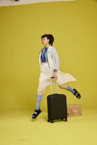 Чемодан Xiaomi NinetyGo Lightweight Luggage поликарбонат 35 черный купить,NaN
